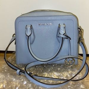 MICHAEL KORS MD DOME SATCHEL PALE BLUE